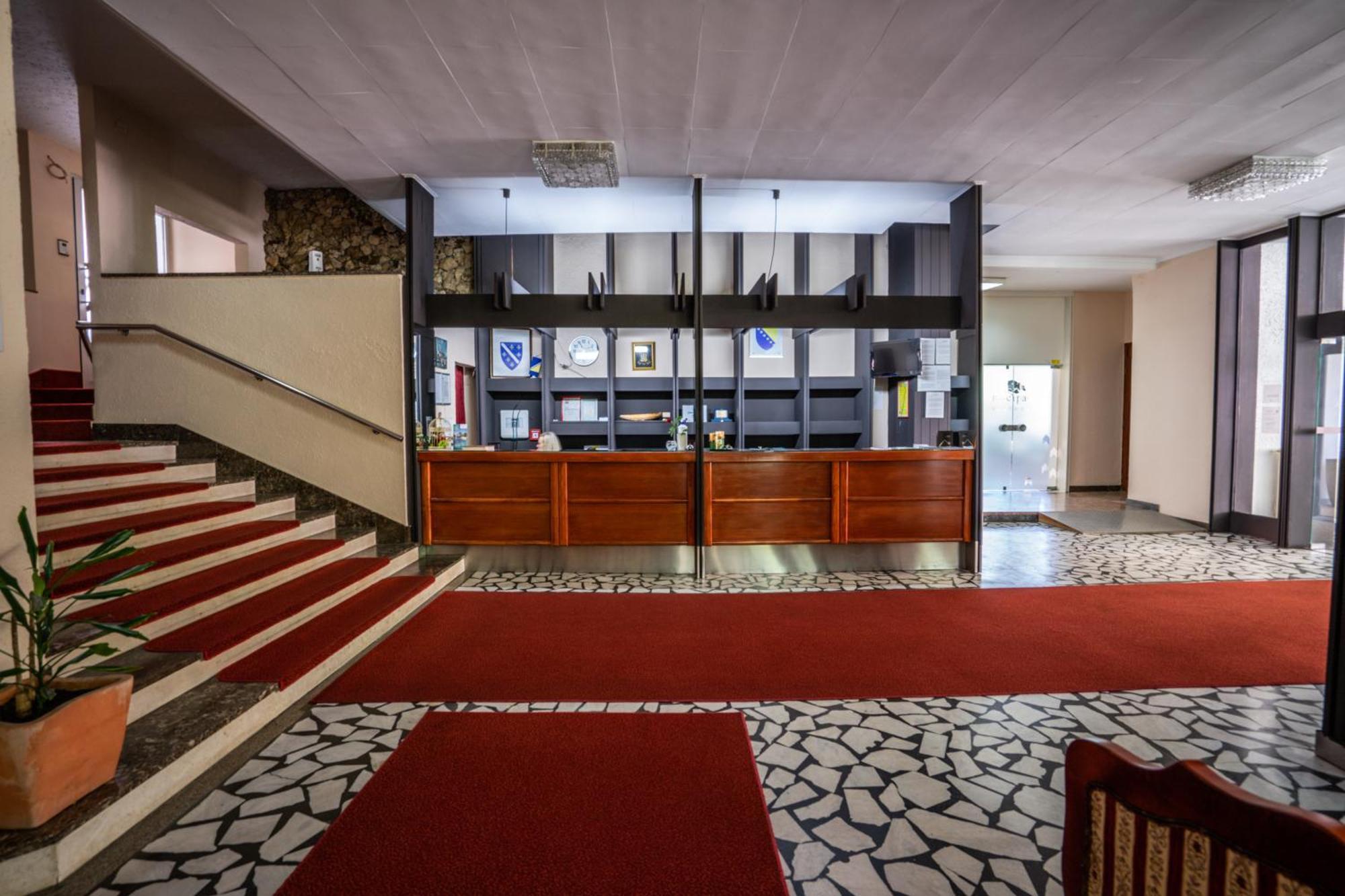 Park Hotel Bihać Extérieur photo