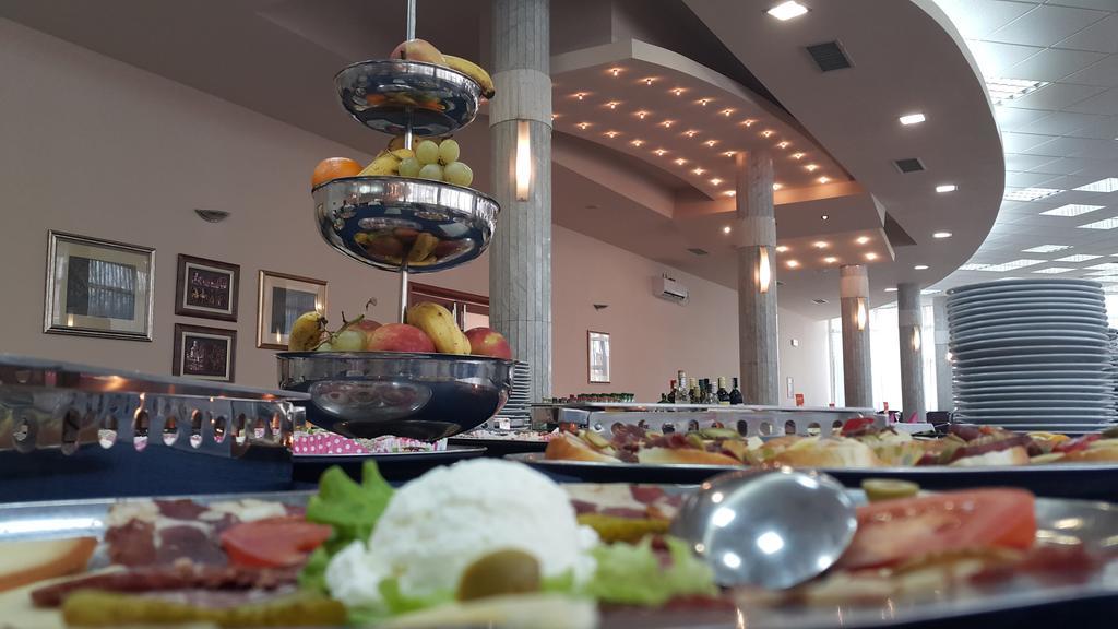 Park Hotel Bihać Extérieur photo