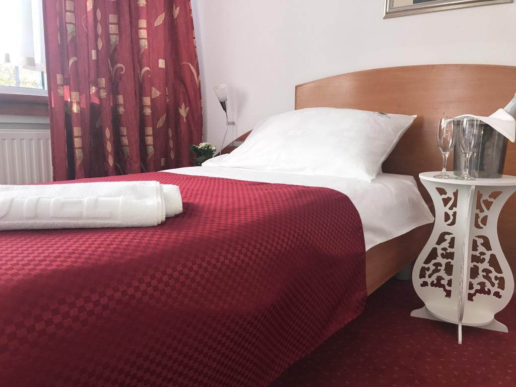 Park Hotel Bihać Extérieur photo